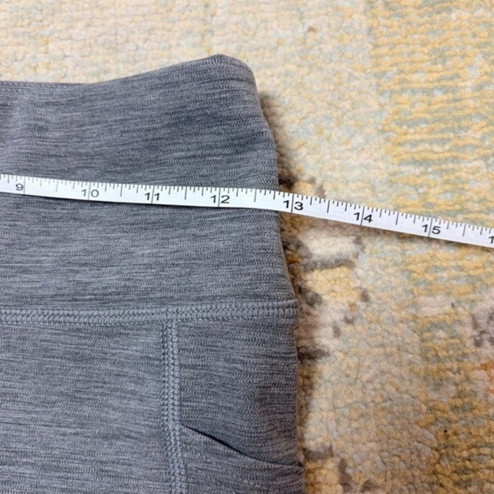 NWT American Eagle Outfitters Light Gray Pocket Bike Shorts - Picture 6 of 6